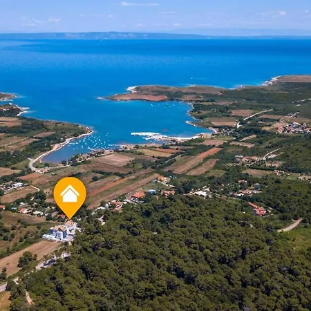 Luxury With Private Pool Ližnjan
