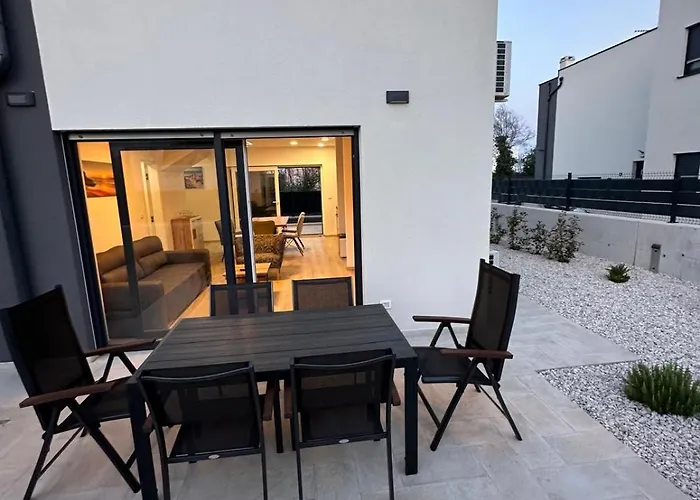 Luxury With Private Pool *