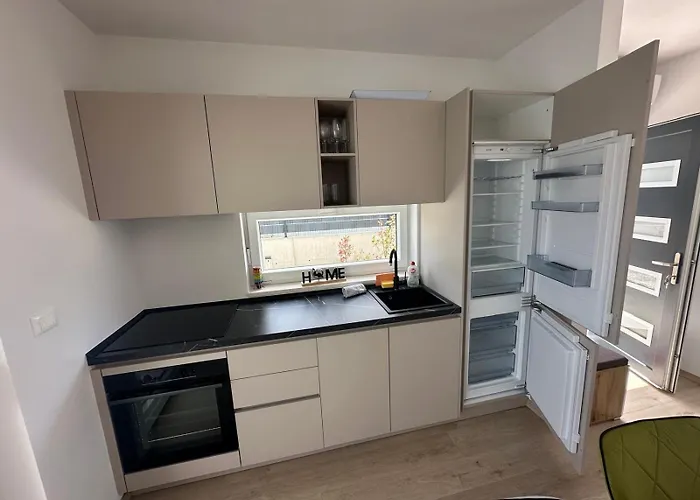 Luxury With Private Pool Ližnjan